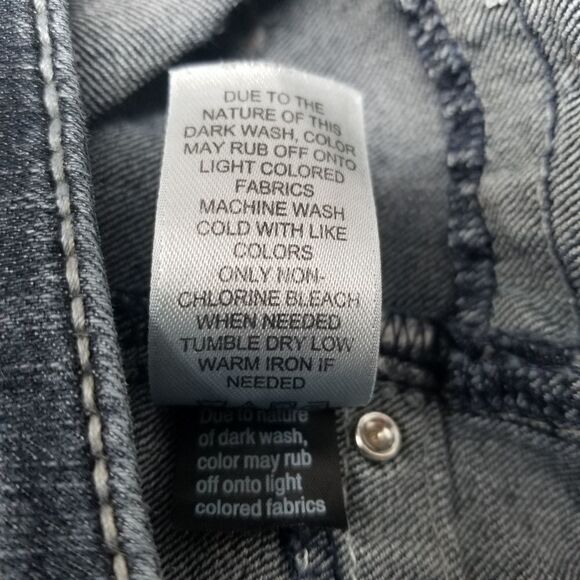 Maurices Blingy Pocket Cropped Jeans. Size Small. - Picture 14 of 15